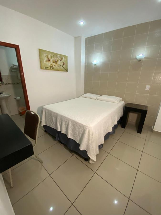 Micro Hotel Express San Pedro Sula Esterno foto