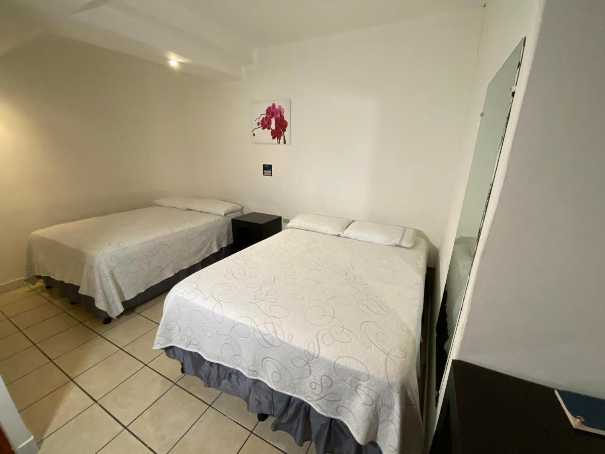 Micro Hotel Express San Pedro Sula Esterno foto