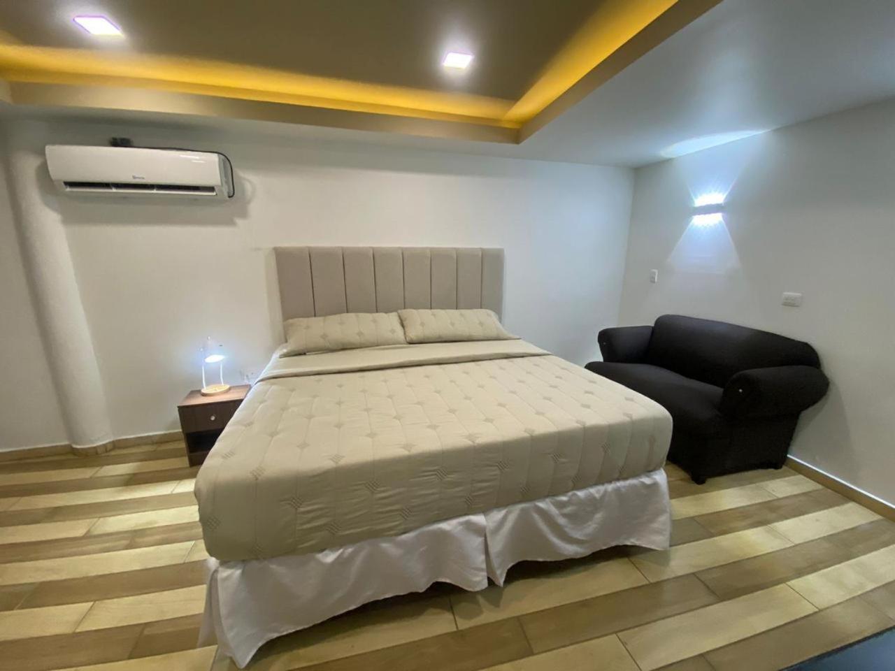 Micro Hotel Express San Pedro Sula Esterno foto