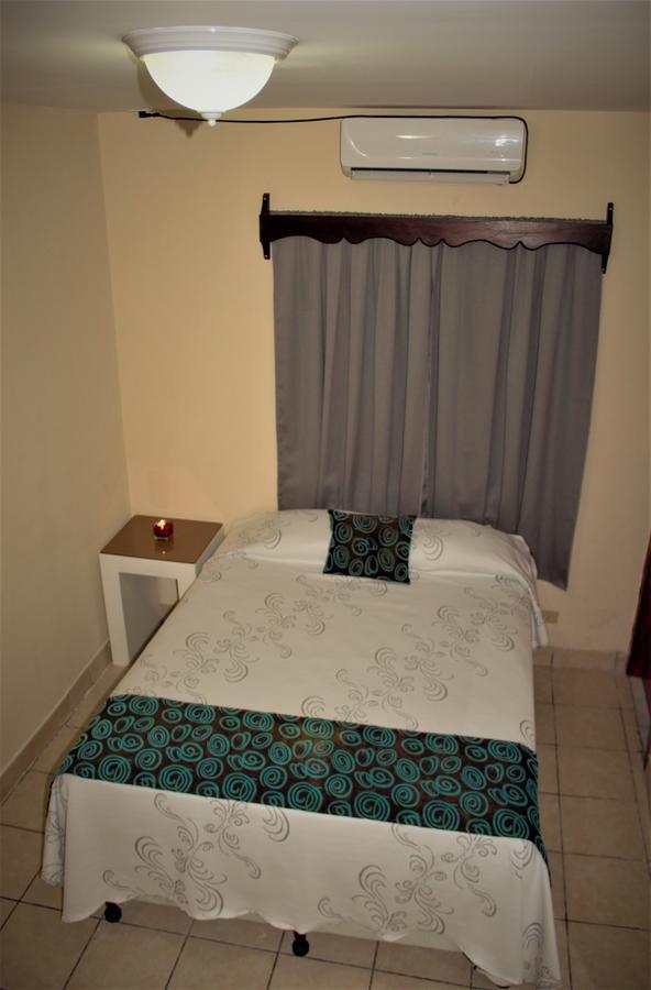 Micro Hotel Express San Pedro Sula Esterno foto