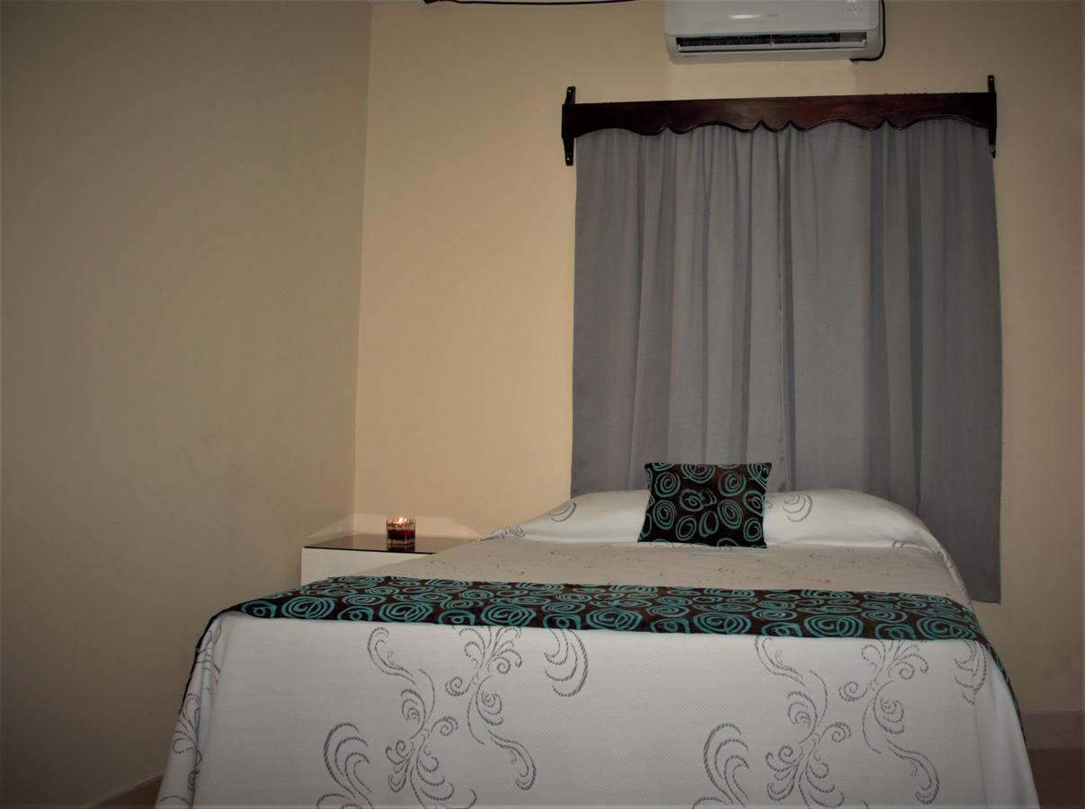 Micro Hotel Express San Pedro Sula Esterno foto